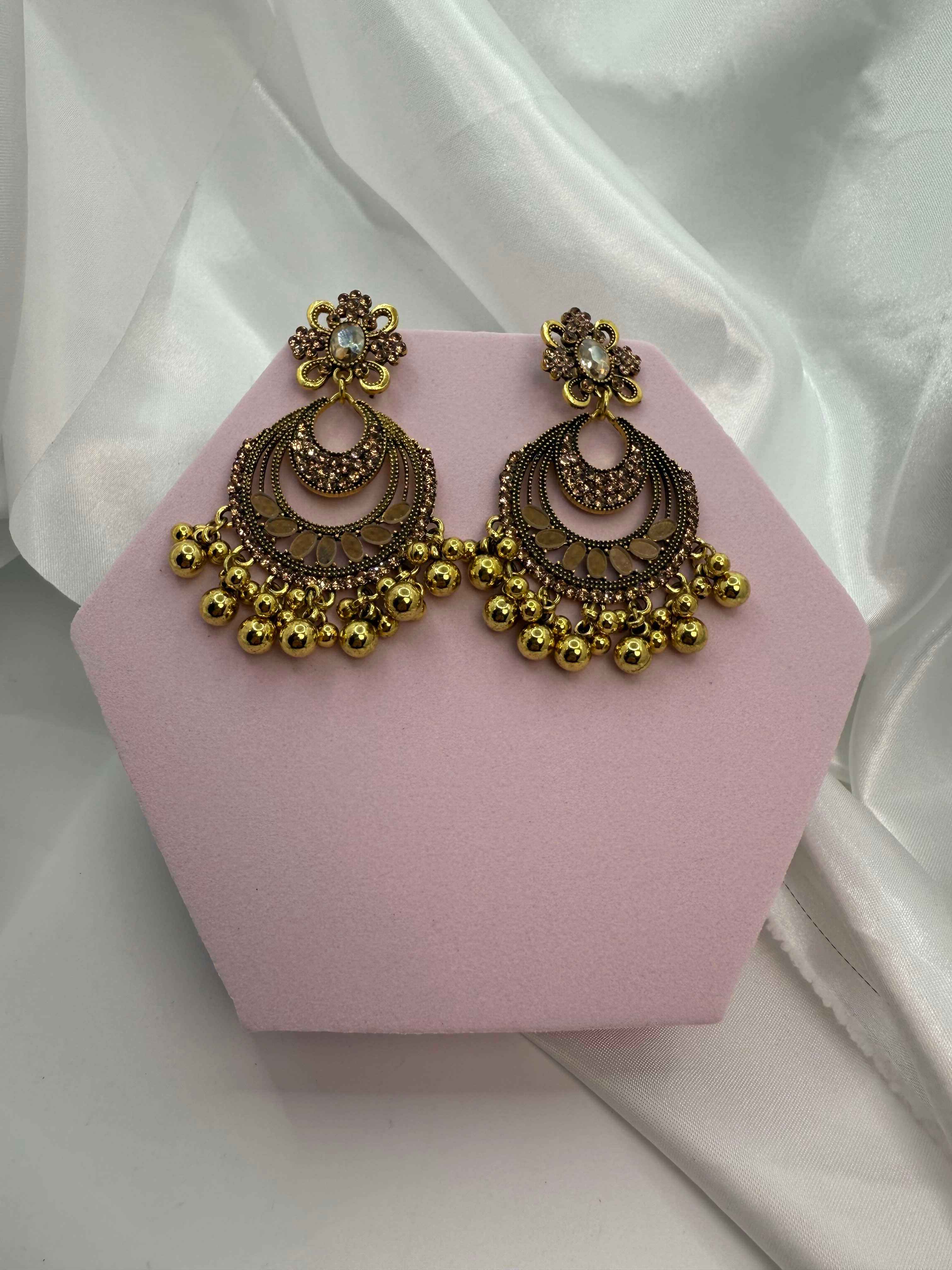 Crescent Stone Stud Earrings | ER 108