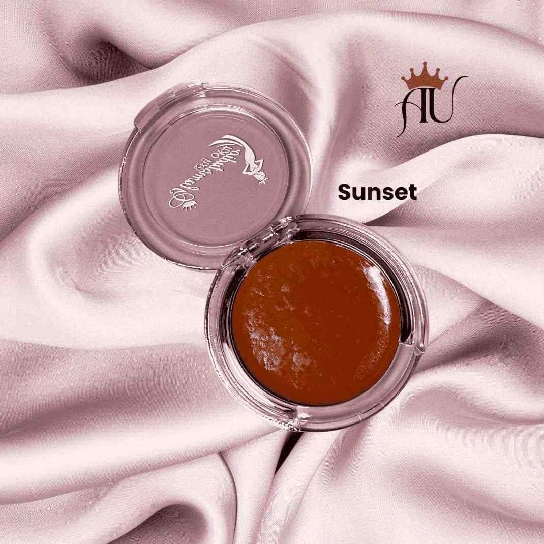Sunset Glow Blush CB 03: Silky Radiance for a Long-Lasting Finish