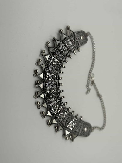 Nayra Trikona GS 008 Elegant Traditional Design - Glam Studio By Annie Usman